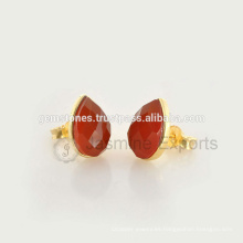 Venta al por mayor Vermeil oro rojo Onyx Gemstone Bisel Stud Pendientes hechos a mano mejor calidad Pendientes Fabricante